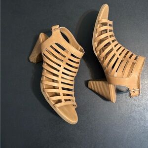 Style & Co Haileyy women’s caged upper with cone Heel Tan Sandals